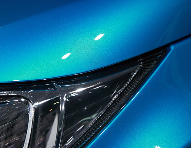 Glänzende Auto Vorderseite, Symbolbild Hochglanzpolitur